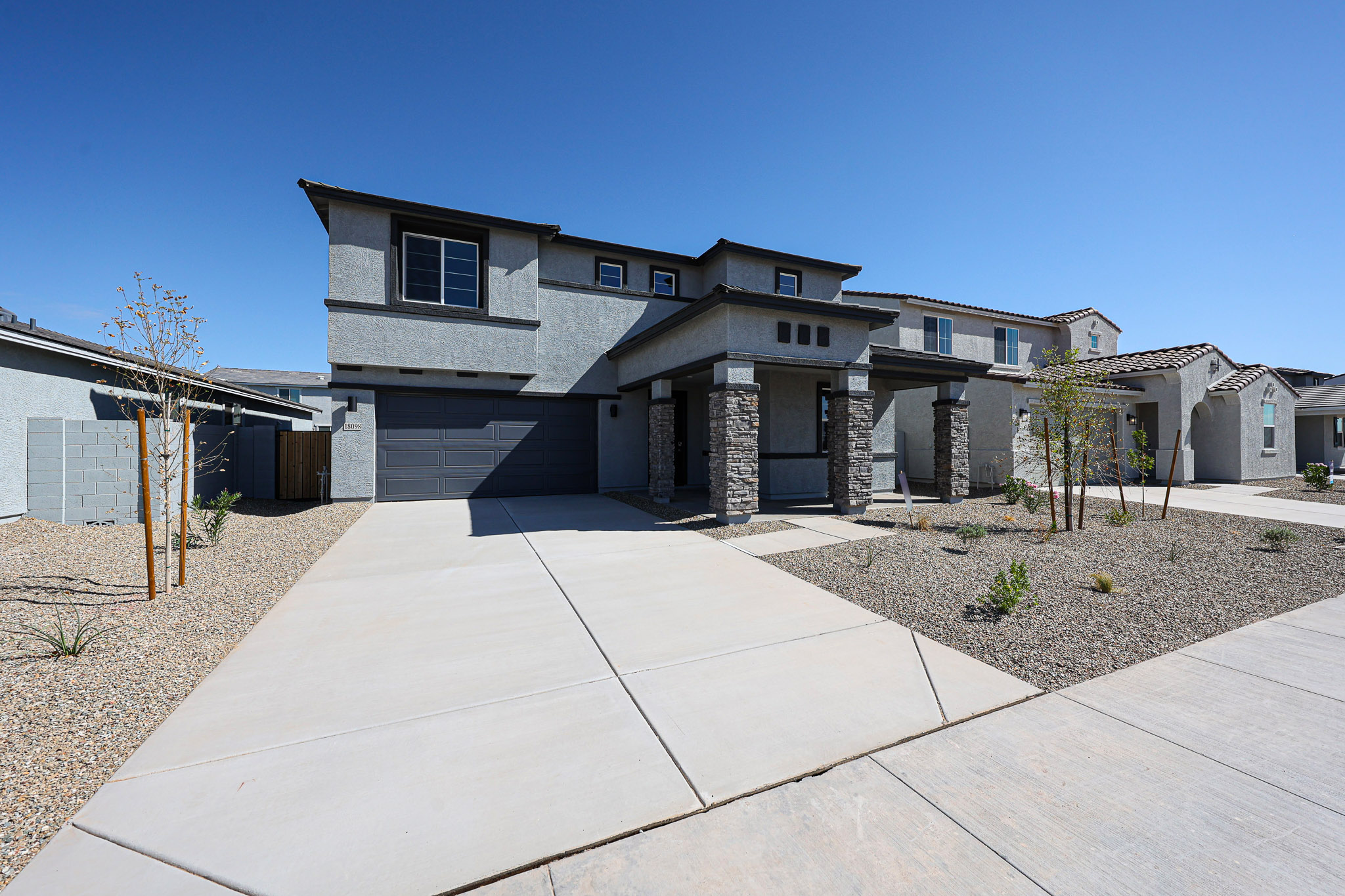 0106 18098 W CREEDANCE BLVD