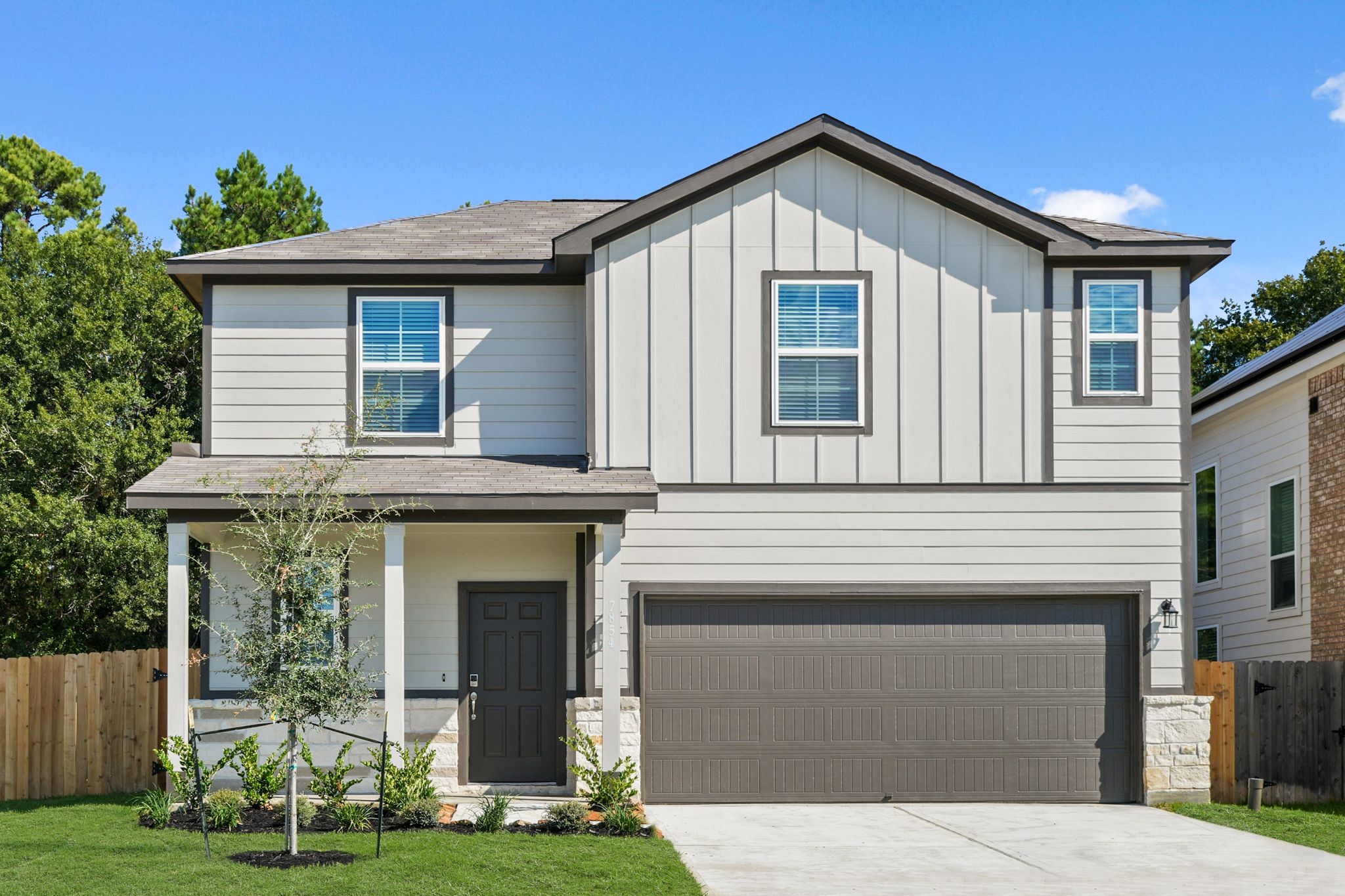 020201 7854 Grand Louis Way